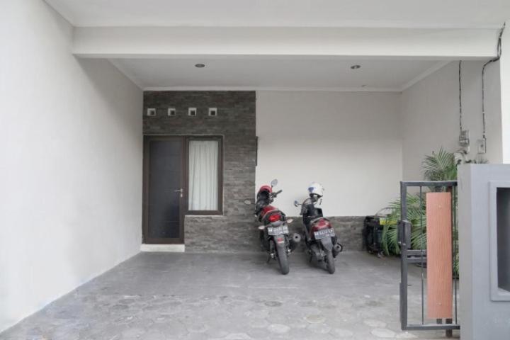 Auberge de jeunesse Dparagon Pamela 3 à Yogyakarta Extérieur photo